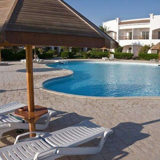 Residential-Swimming-Pool-Dubai